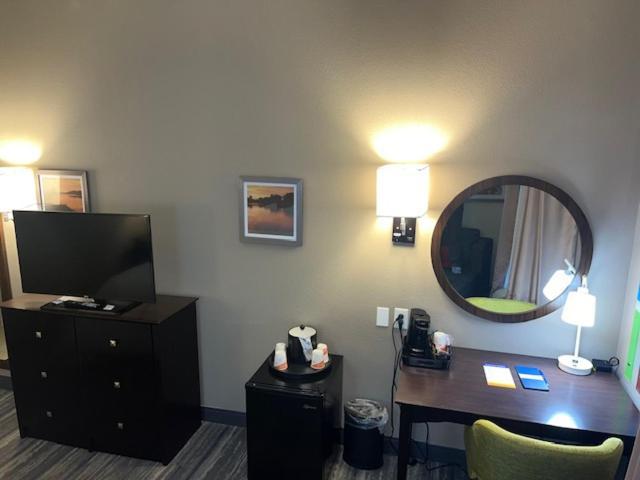 Comfort Inn & Suites Толедо Экстерьер фото