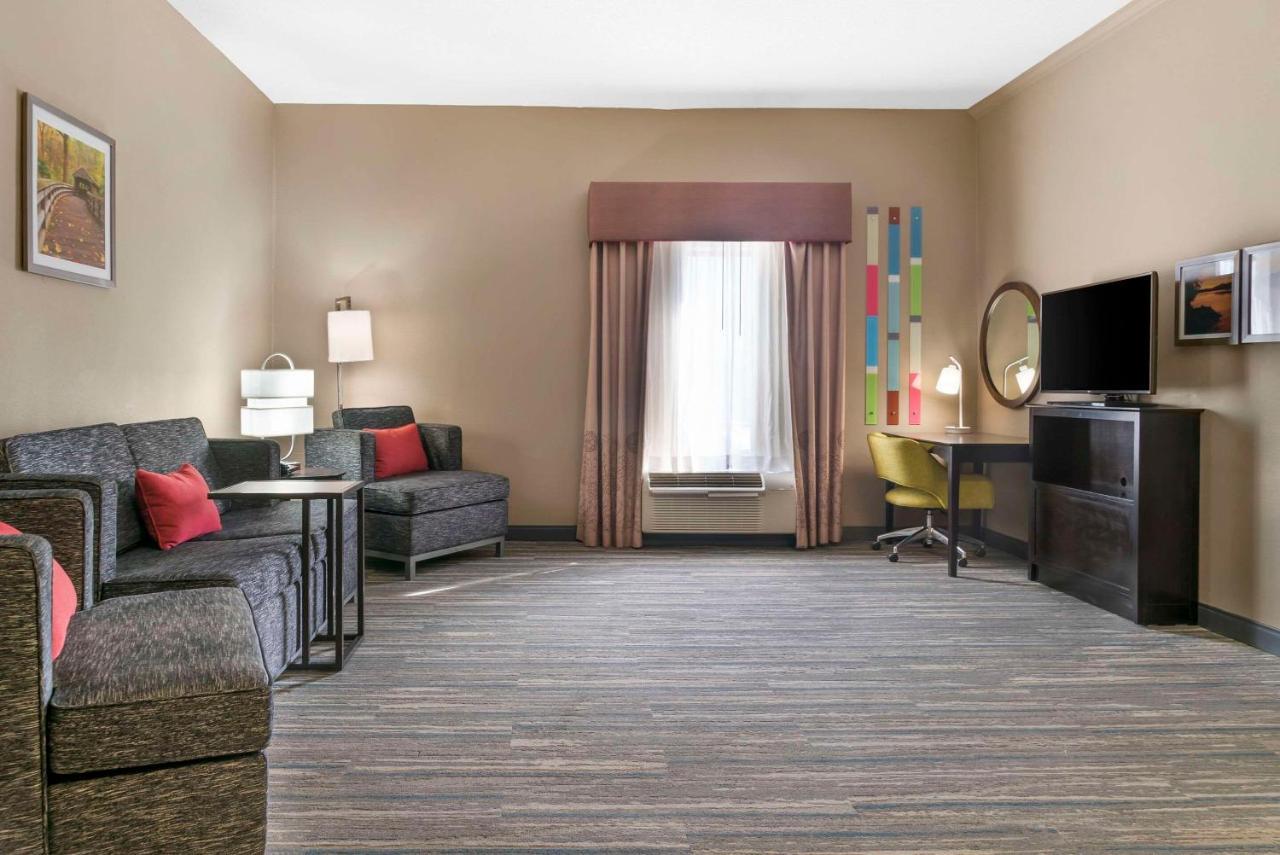Comfort Inn & Suites Толедо Экстерьер фото