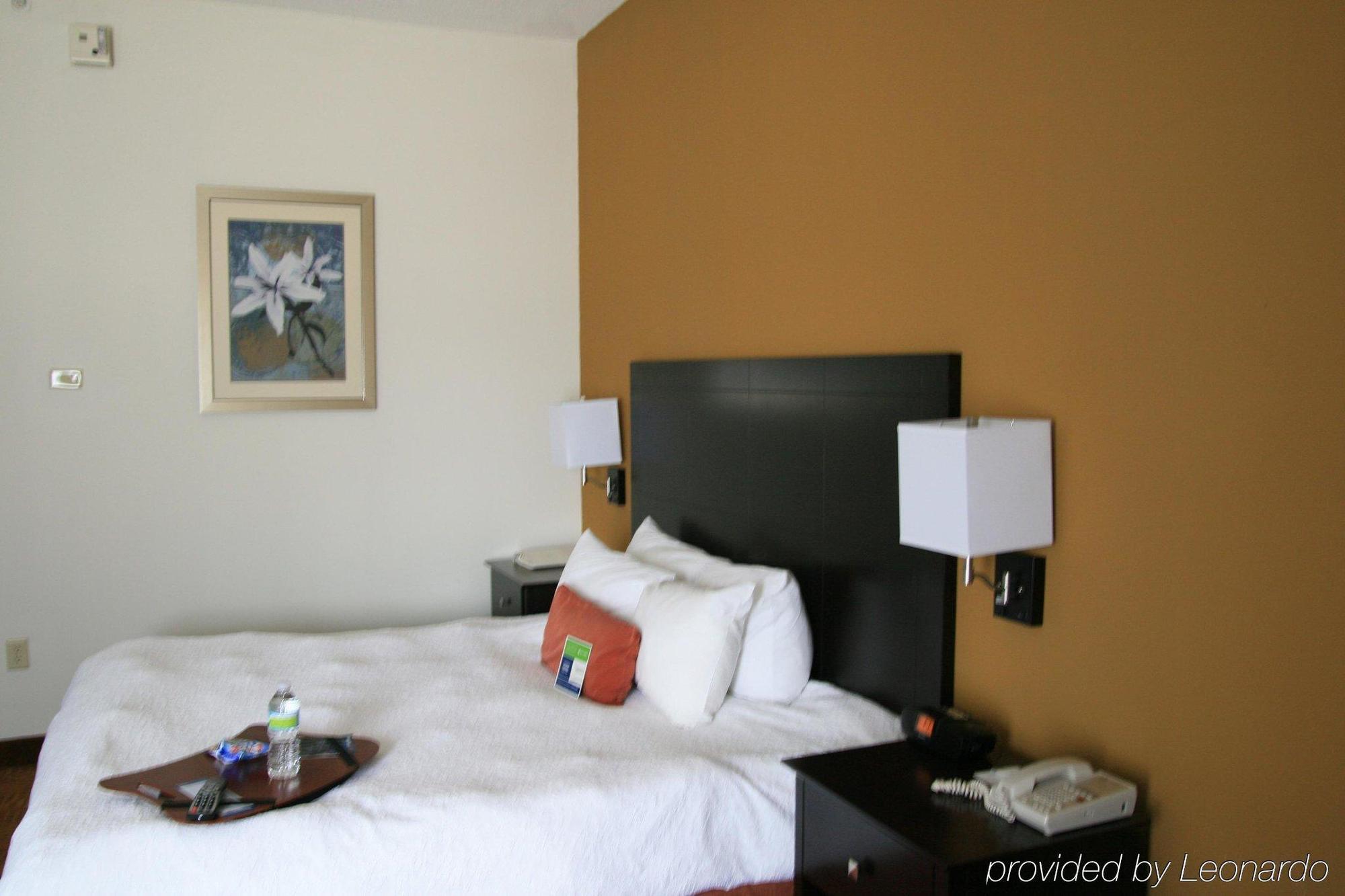 Comfort Inn & Suites Толедо Экстерьер фото