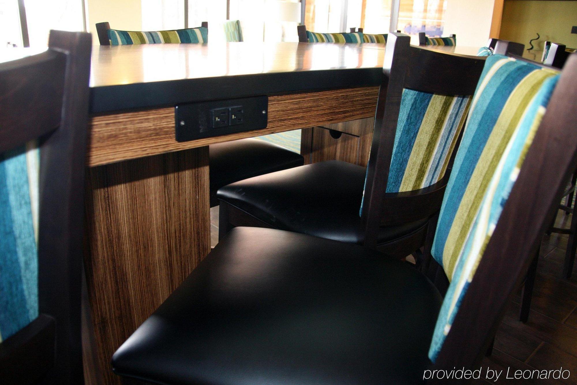 Comfort Inn & Suites Толедо Экстерьер фото