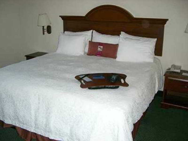 Comfort Inn & Suites Толедо Номер фото