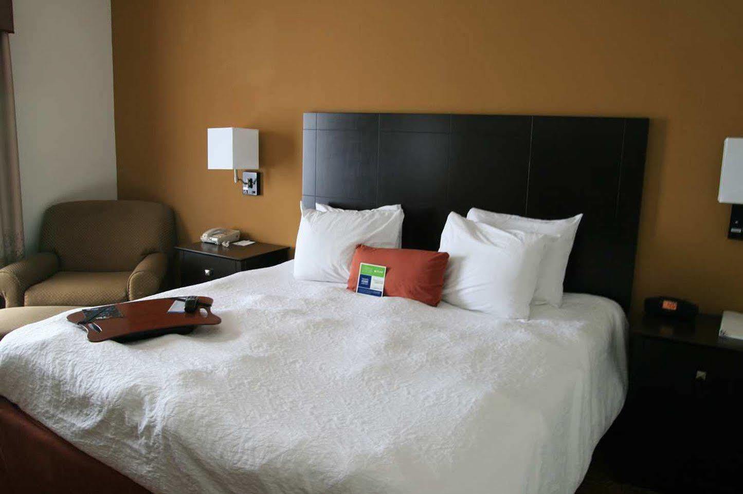 Comfort Inn & Suites Толедо Экстерьер фото